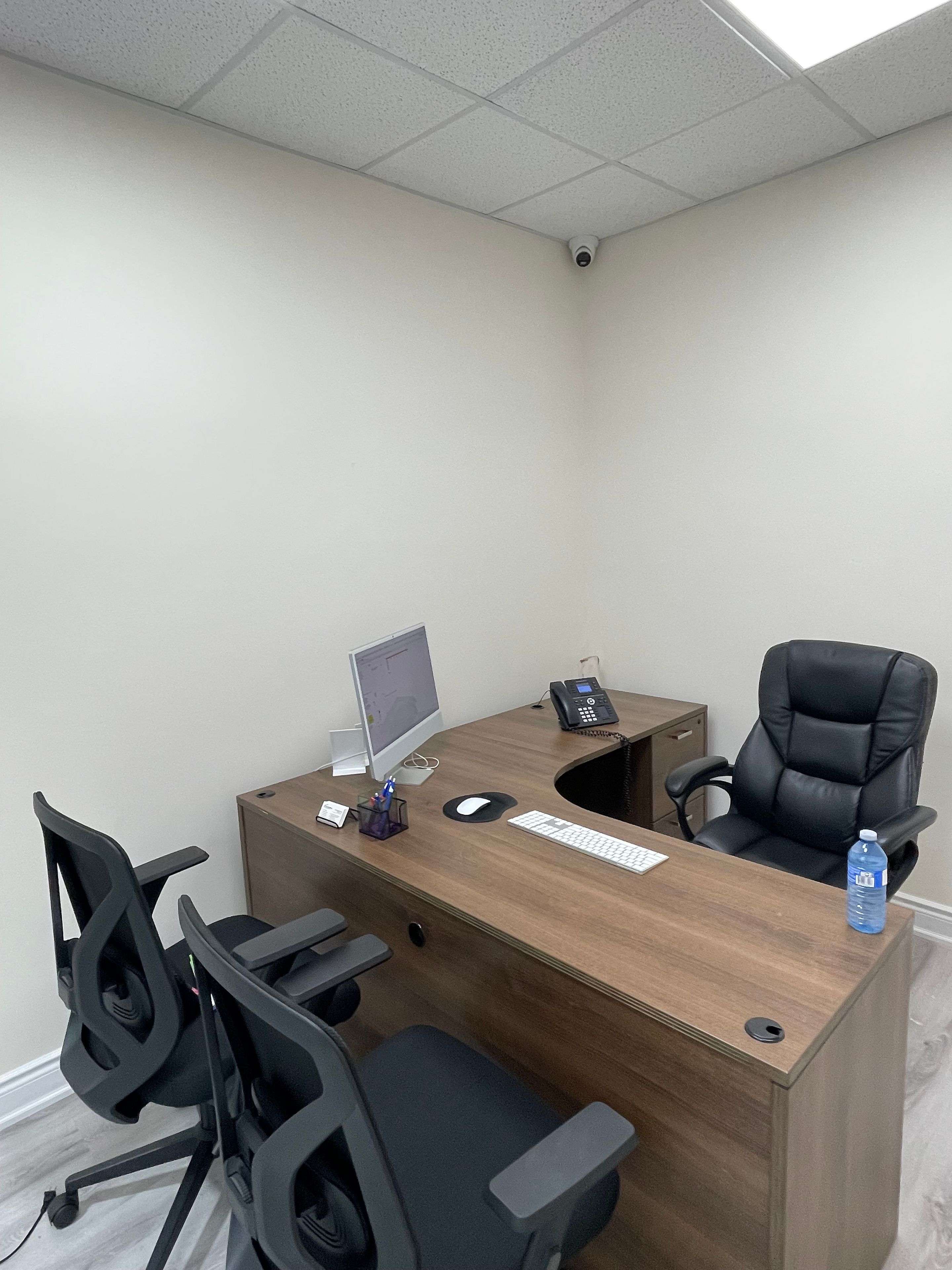 Mississauga, ON L4W 0C2,1065 Canadian PL #131