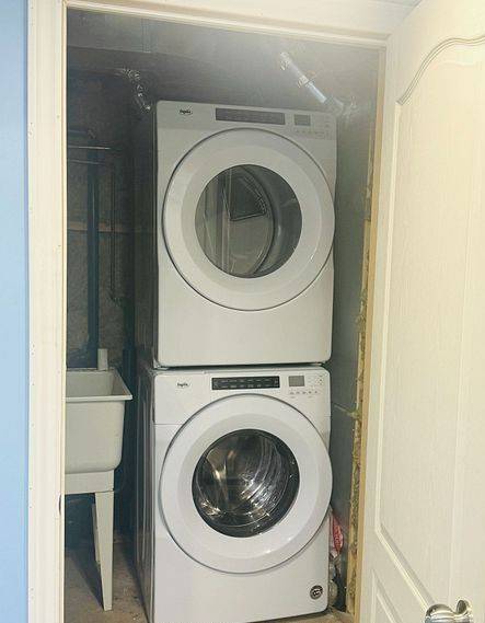 Brampton, ON L7A 2T8,32 Maple Beach CRES