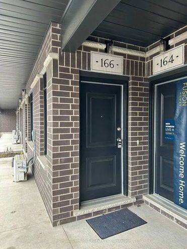 Kitchener, ON N2R 1R7,164 Oat LN