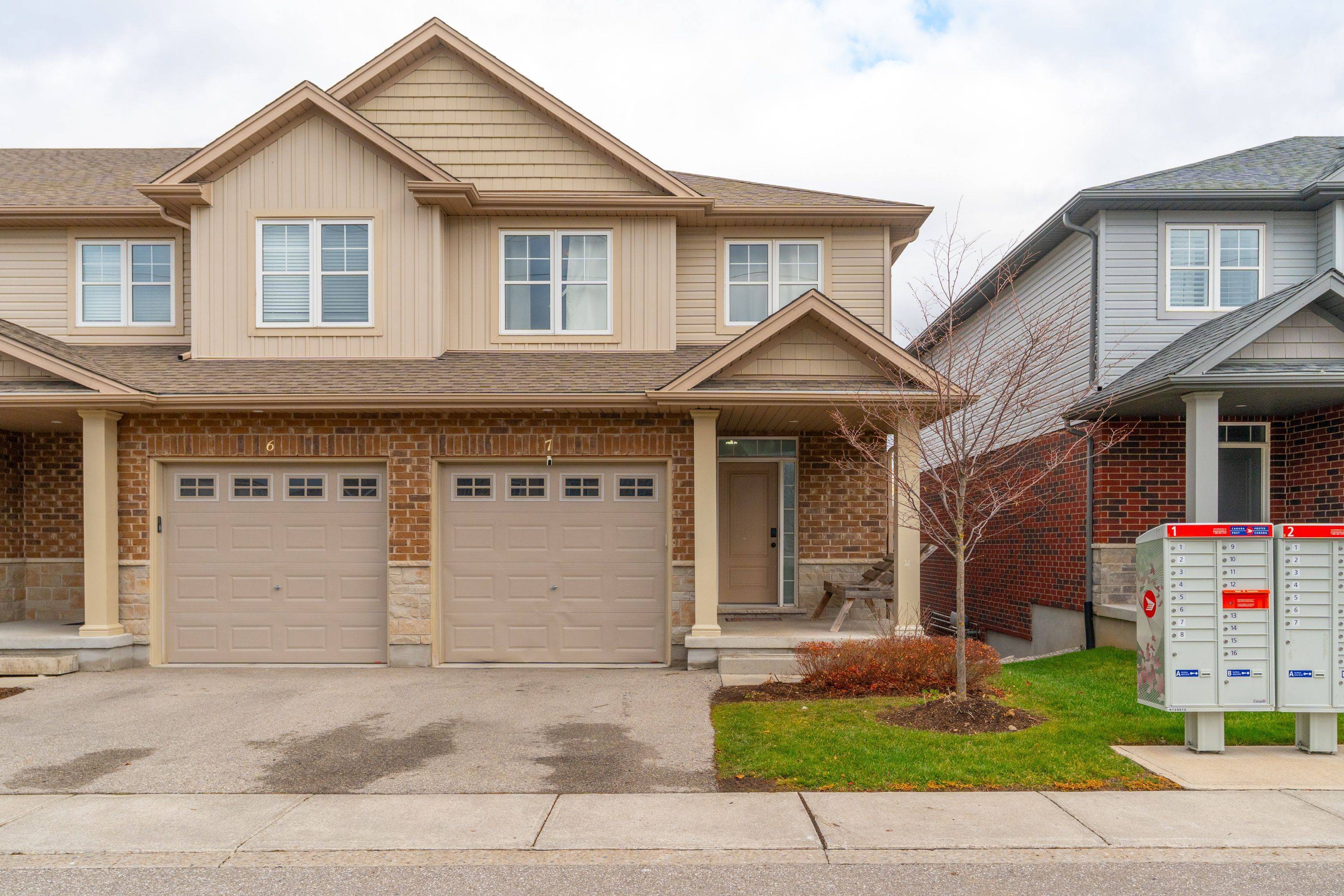 Guelph, ON N1E 0R3,269 Watson Pkwy N #7