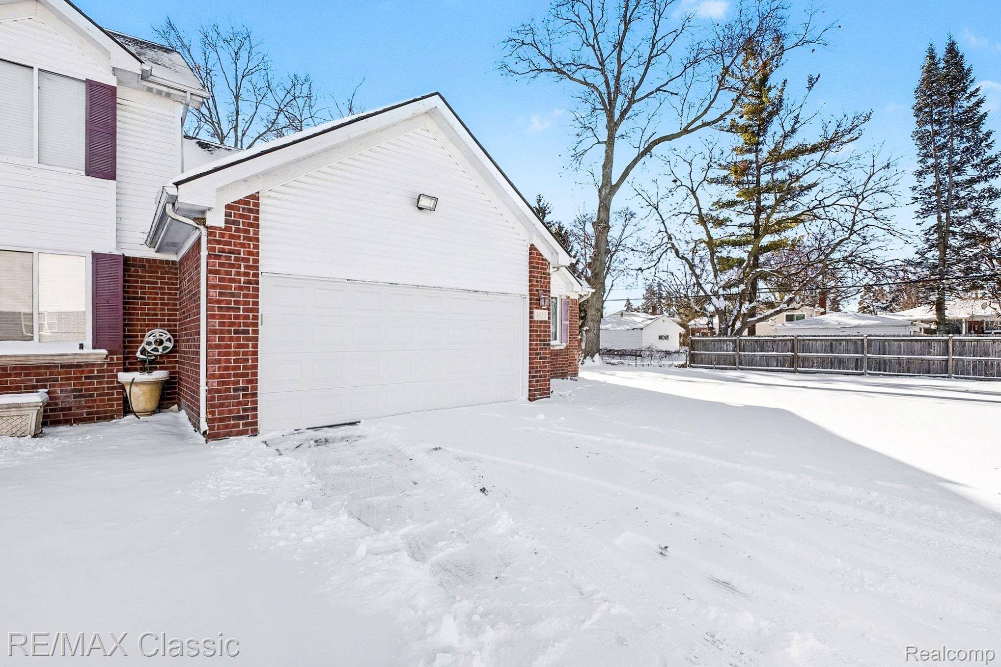 Warren, MI 48091,3812 Lesia DR #14