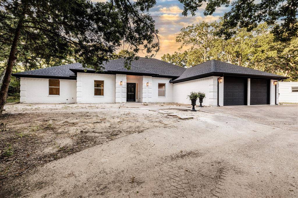 Terrell, TX 75160,10206 County Road 2450