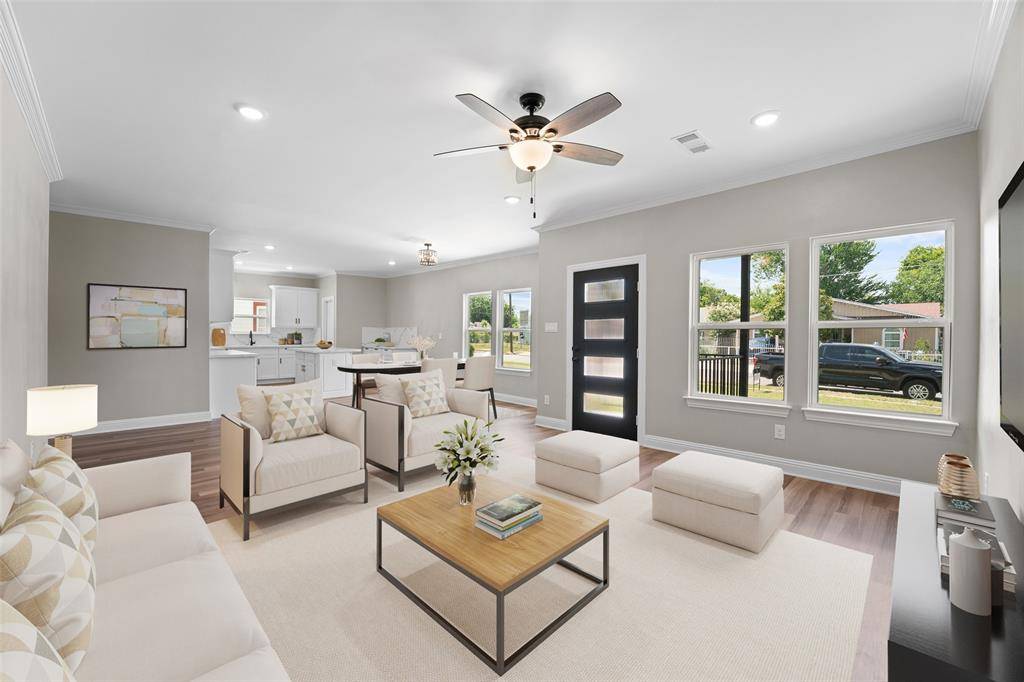 Dallas, TX 75216,2410 Hudspeth Avenue