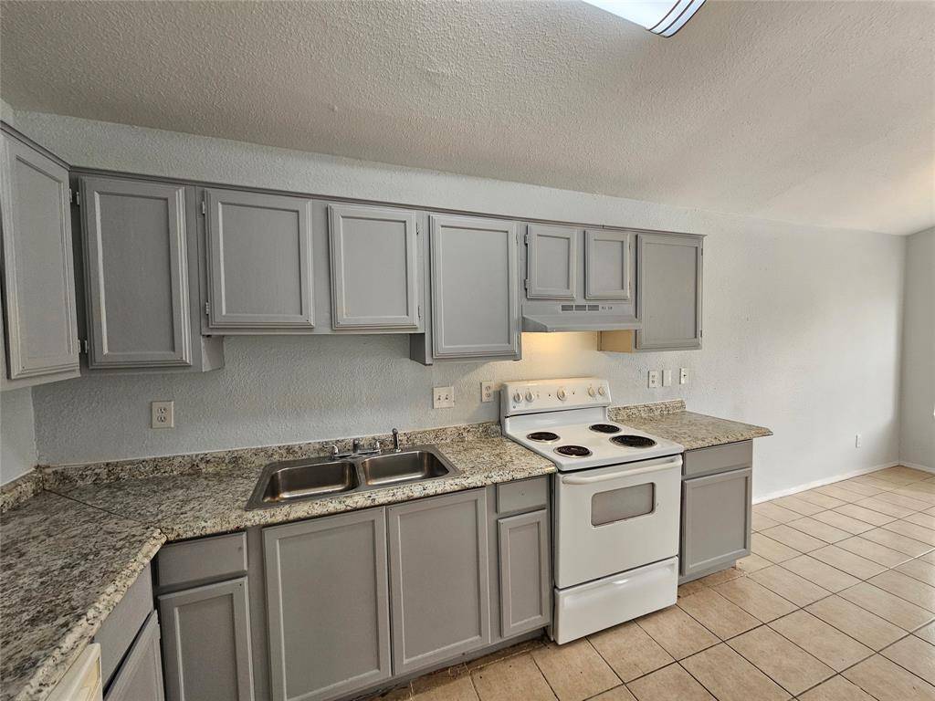 Dallas, TX 75227,2227 Nantucket Village Drive