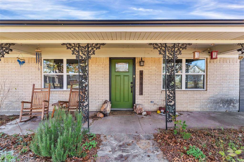 Tolar, TX 76476,406 N Oak Lane