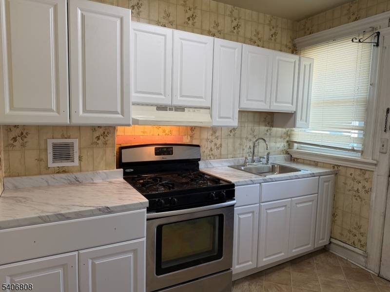 Hawthorne Boro, NJ 07506,232 Lafayette Ave