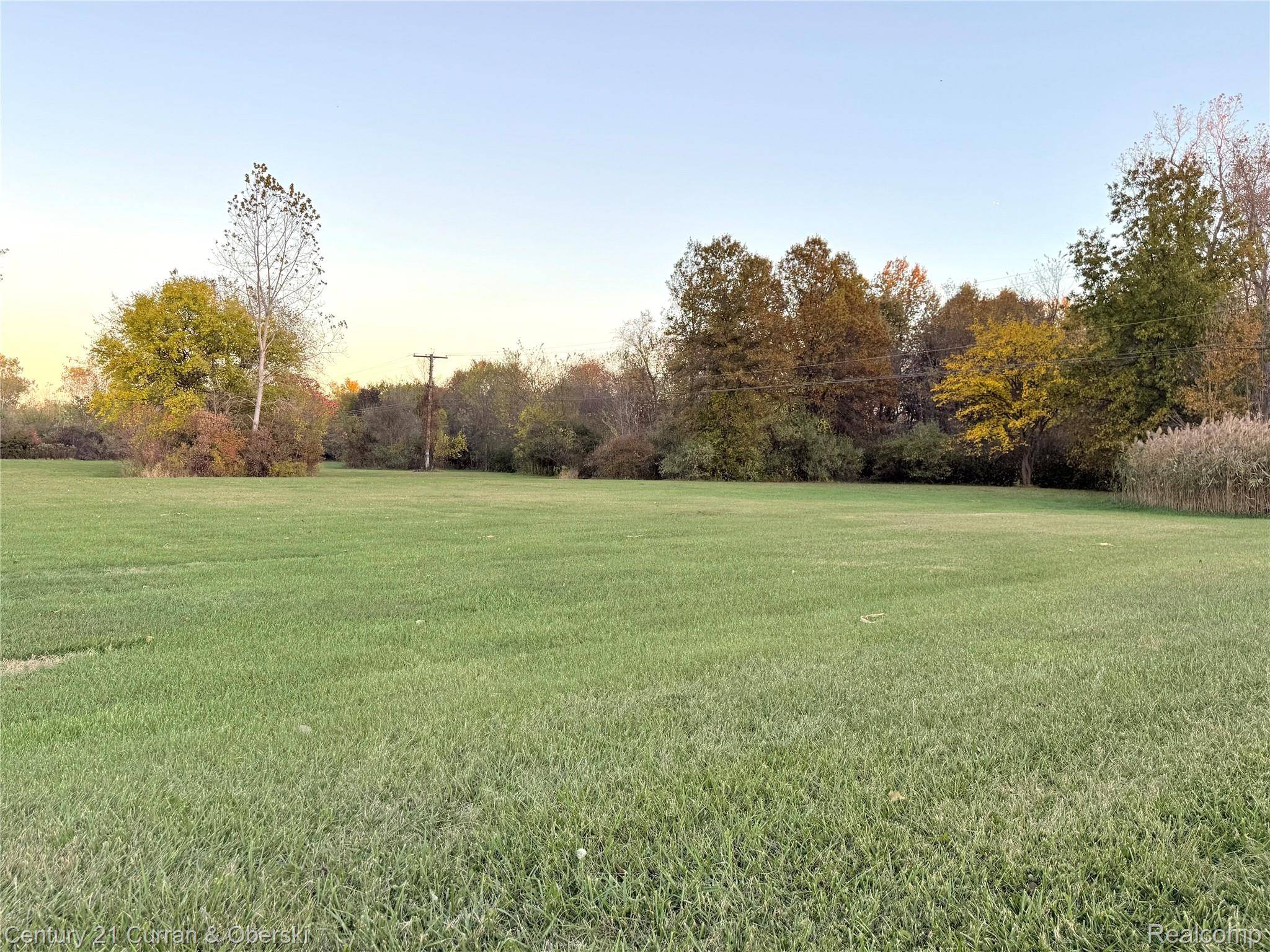 Romulus, MI 48174,4444 Eureka RD