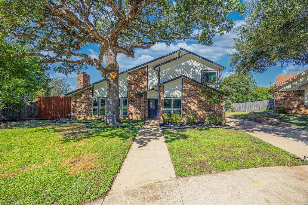Bedford, TX 76021,2112 Oakmeadow Place