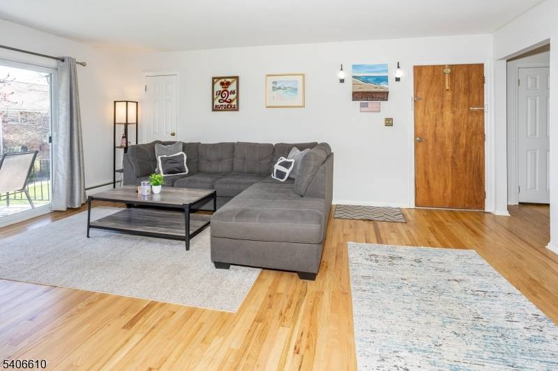 Morristown Town, NJ 07960,320 South Street #12