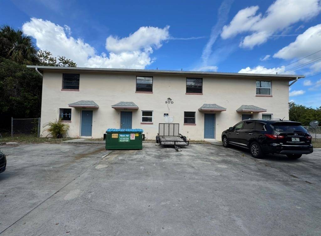 Fort Pierce, FL 34982,910 Wagner Pl #3