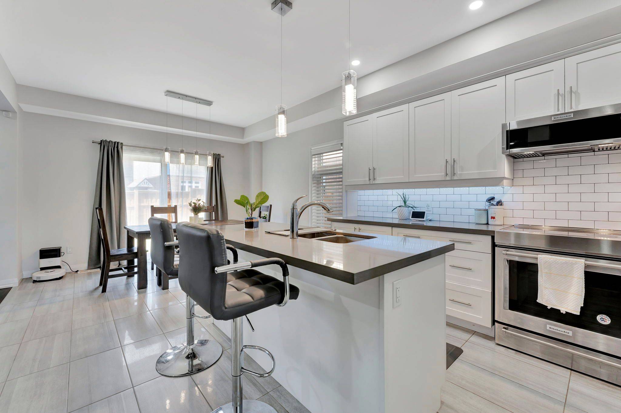 Brantford, ON N3S 7J6,16 Cumberland ST