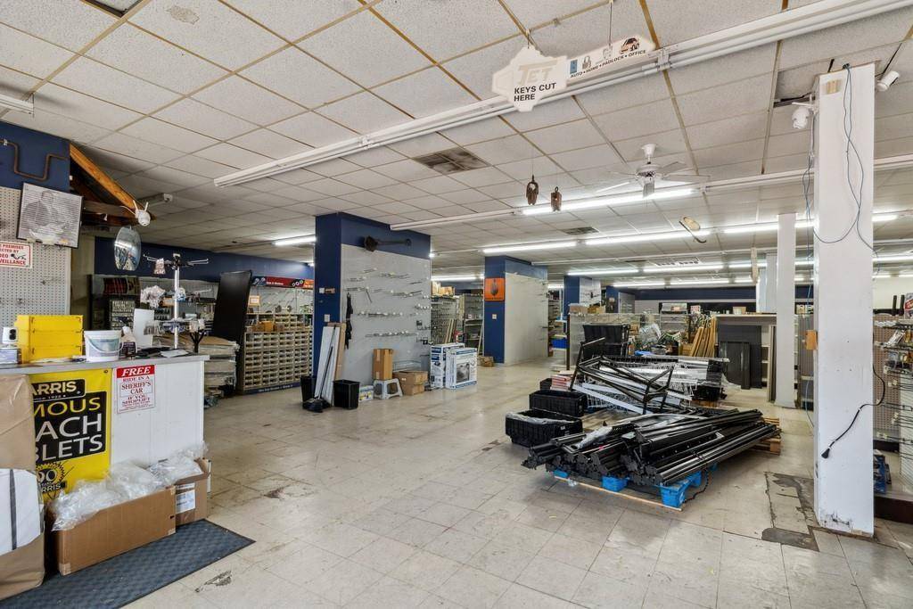 Corsicana, TX 75110,222 N Commerce Street