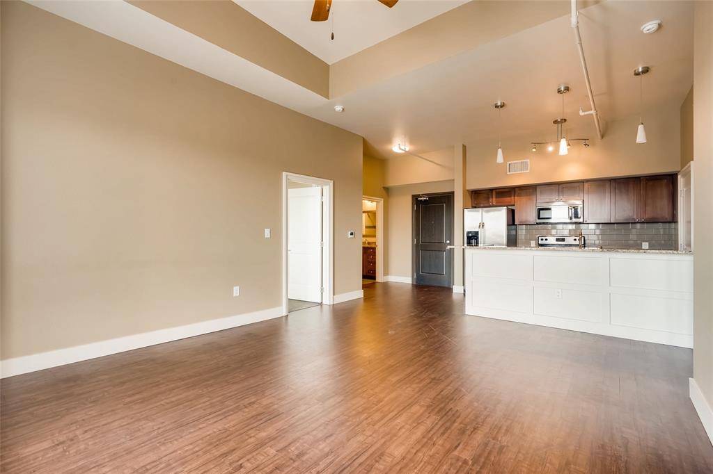 Fort Worth, TX 76104,928 Travis Avenue #401