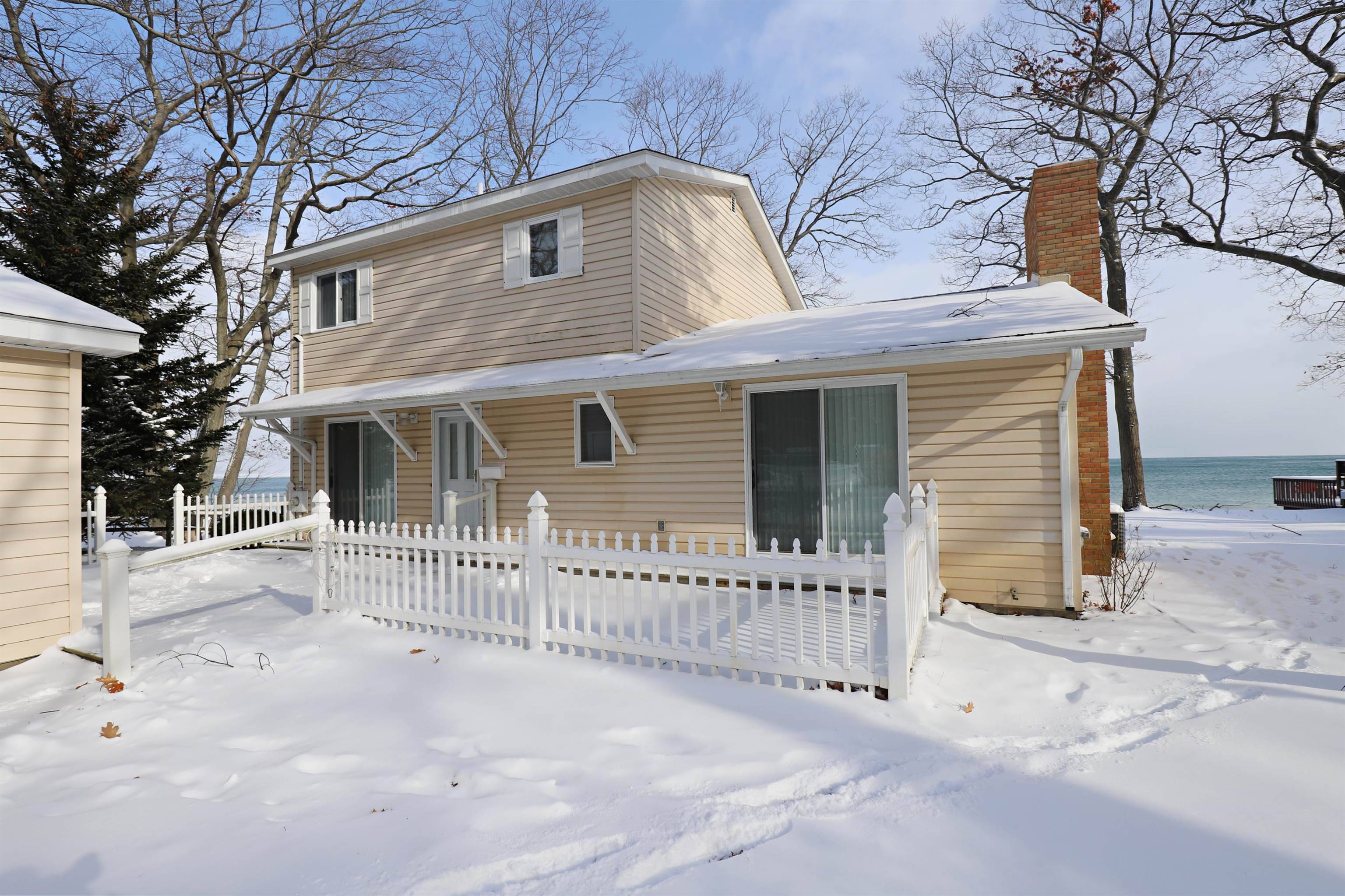 Au Gres, MI 48703,725 S Crescent AVE