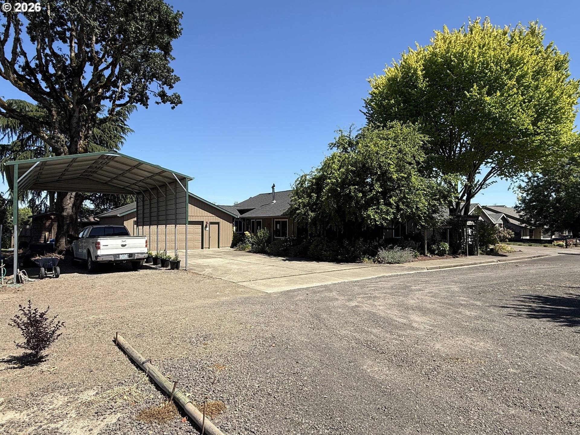 Carlton, OR 97111,210 S 2ND ST