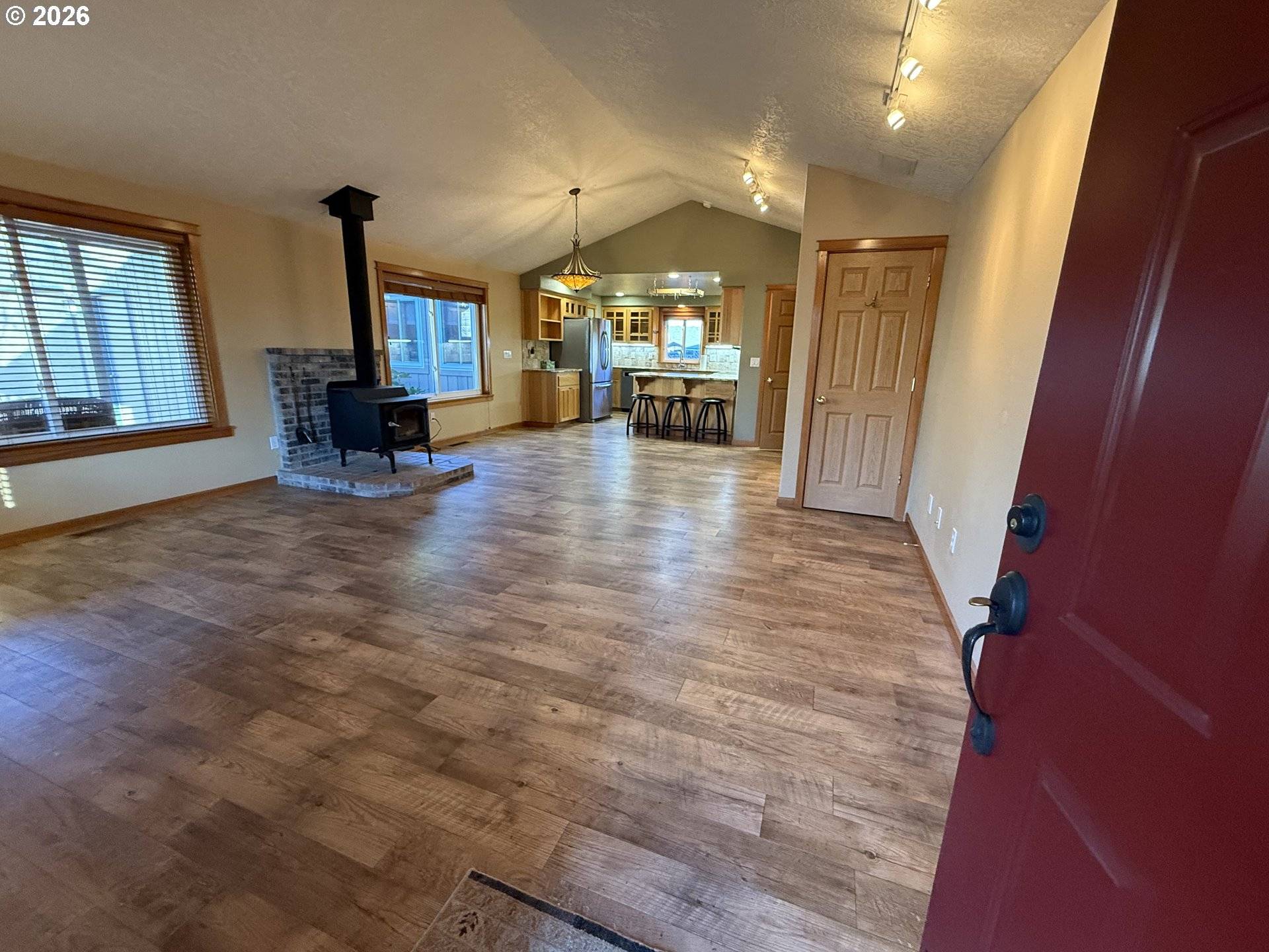 Carlton, OR 97111,210 S 2ND ST