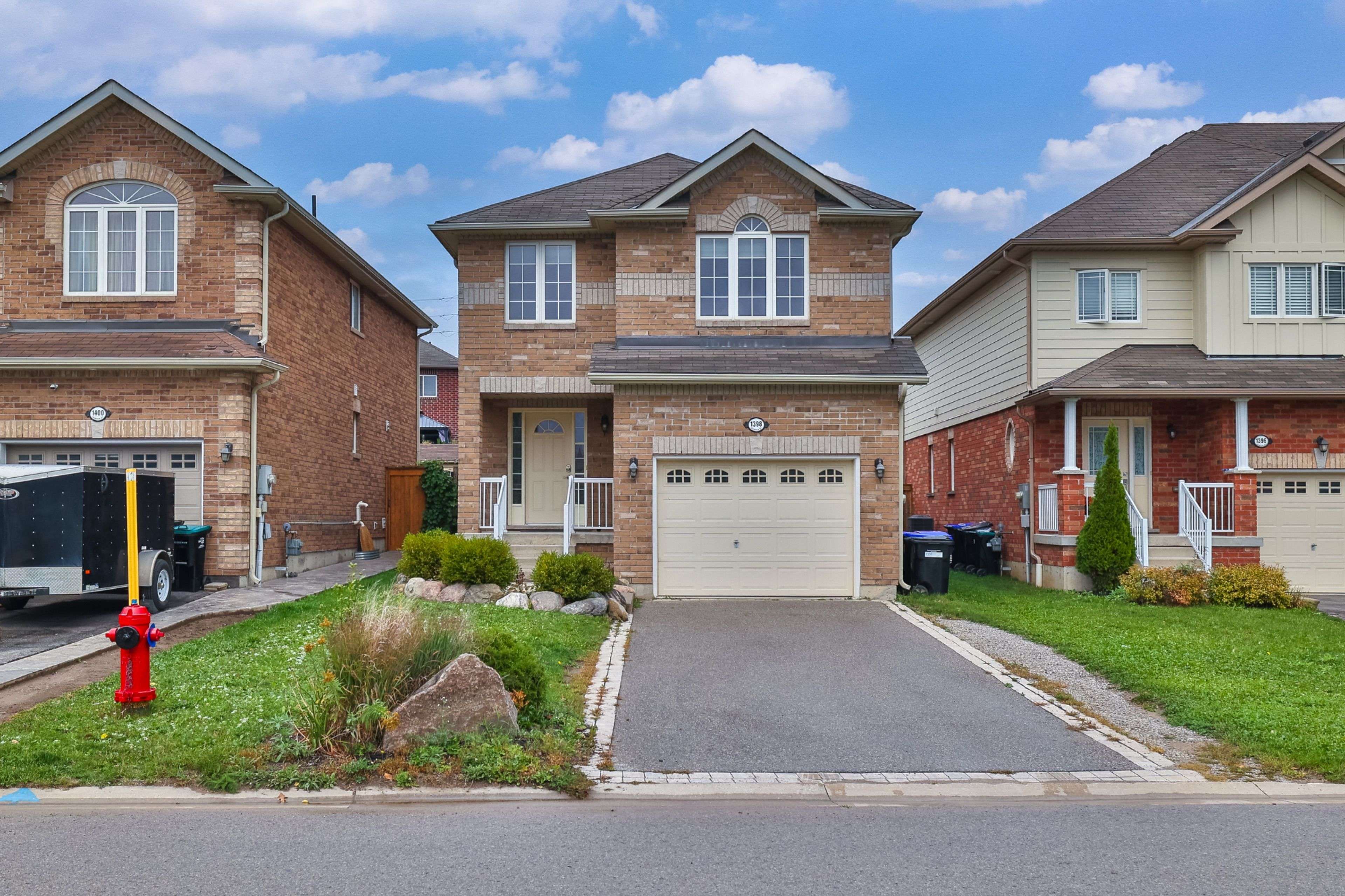 Innisfil, ON L9S 0H4,1398 Hunter ST