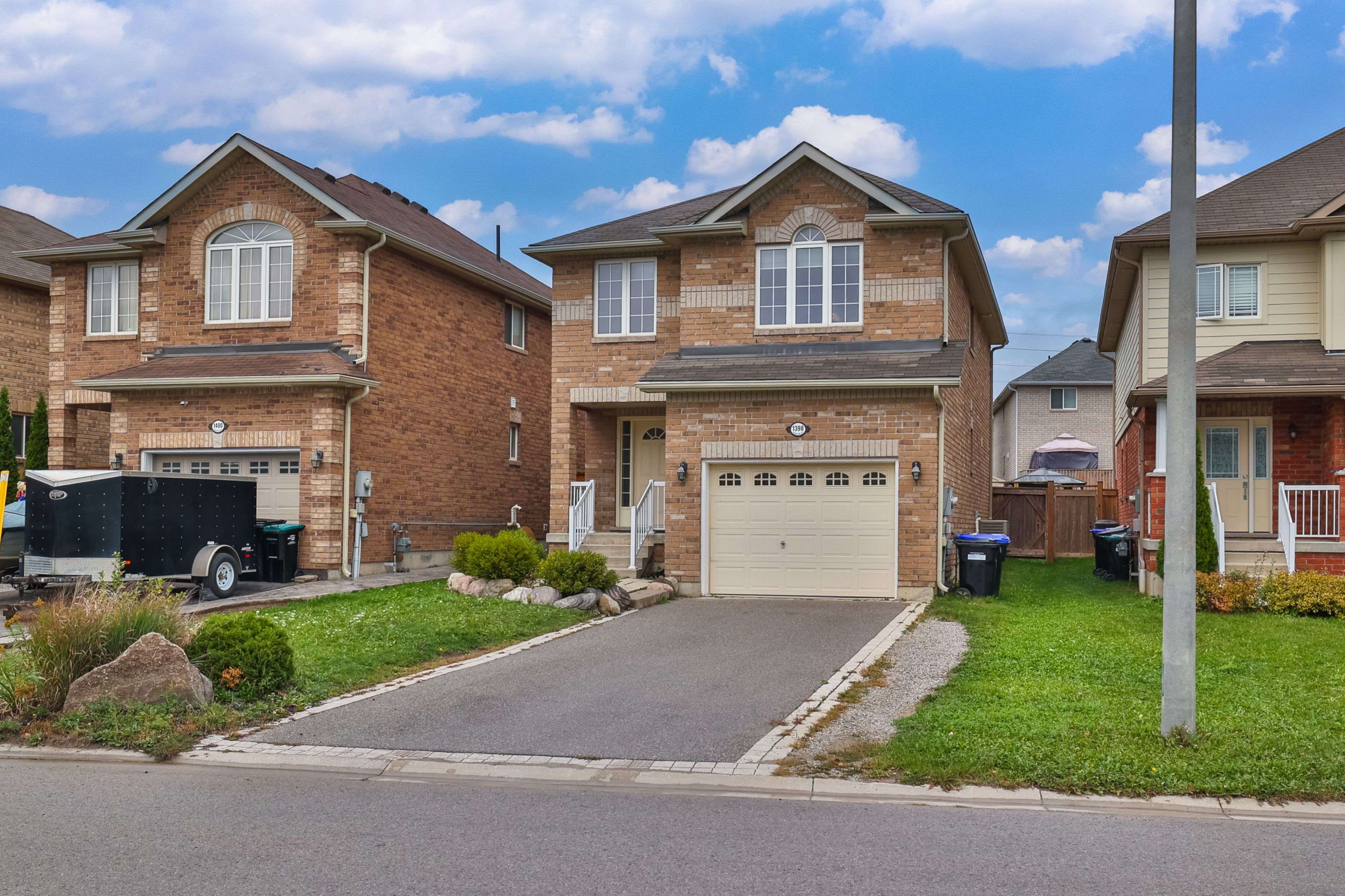 Innisfil, ON L9S 0H4,1398 Hunter ST