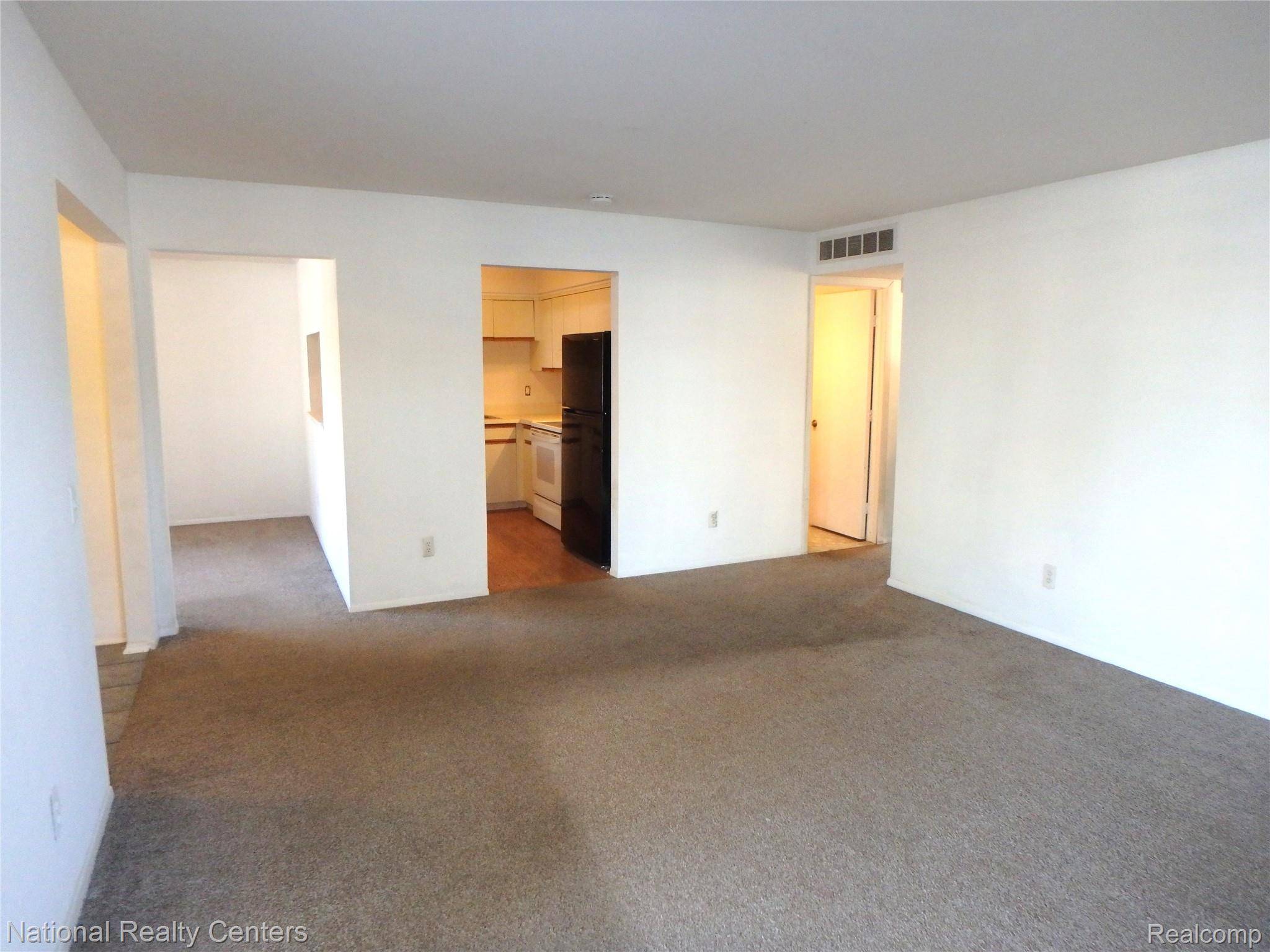 Waterford, MI 48327,962 Saybrook DR