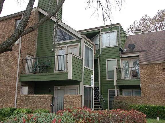 Dallas, TX 75243,9815 Walnut Street #102