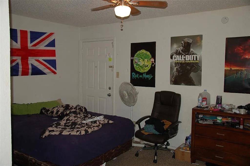 Dallas, TX 75243,9815 Walnut Street #102