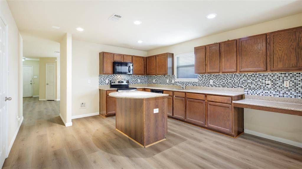 Aubrey, TX 76227,1508 Mockingbird Drive