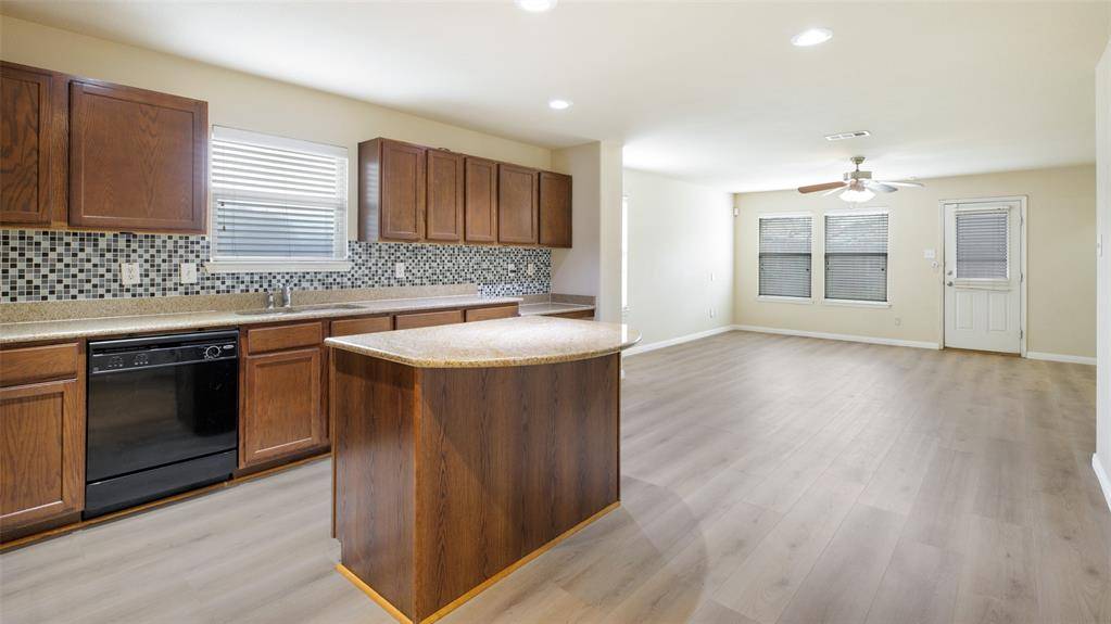 Aubrey, TX 76227,1508 Mockingbird Drive