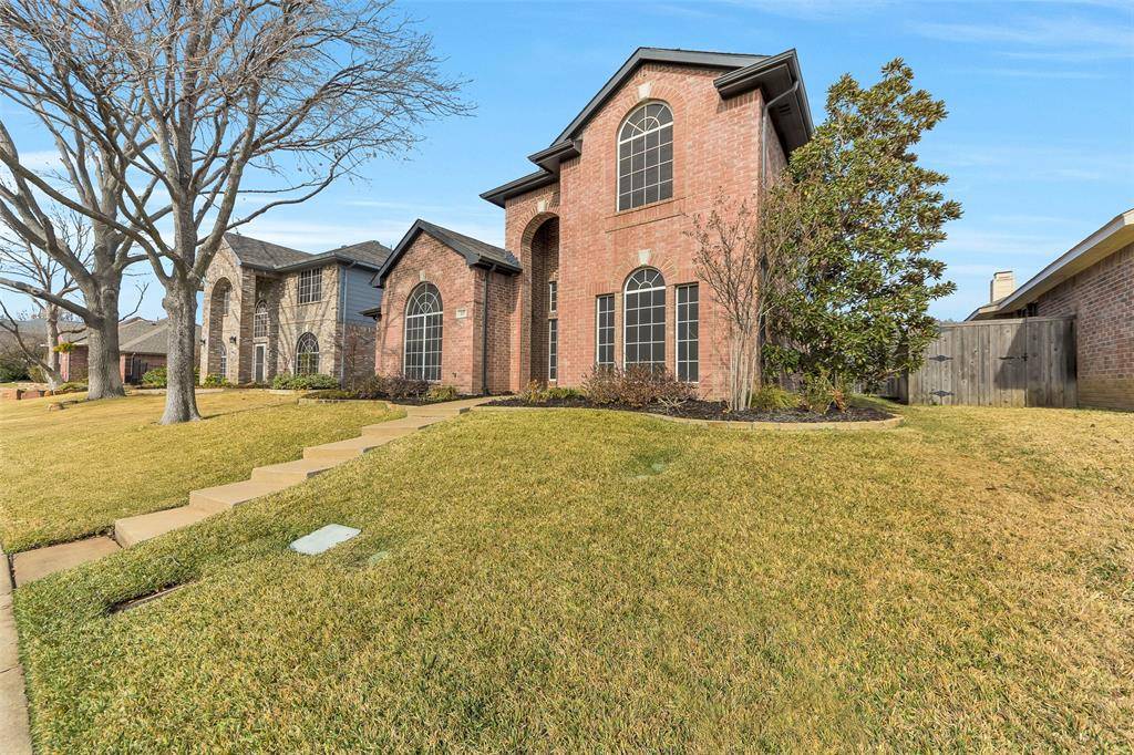 Lewisville, TX 75077,857 SUMMIT POINTE