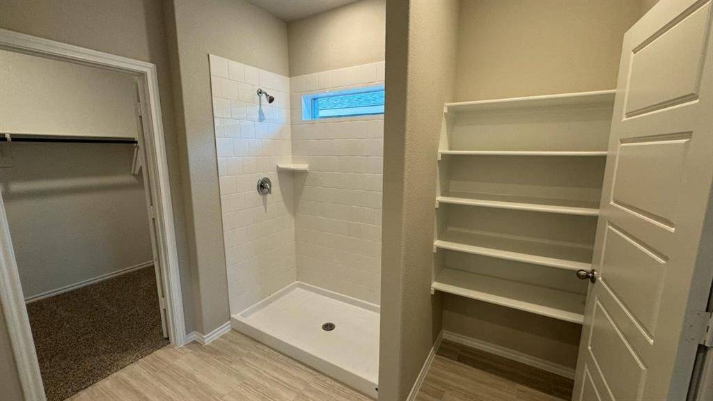 Denton, TX 76249,7604 MISTY CREEK Drive