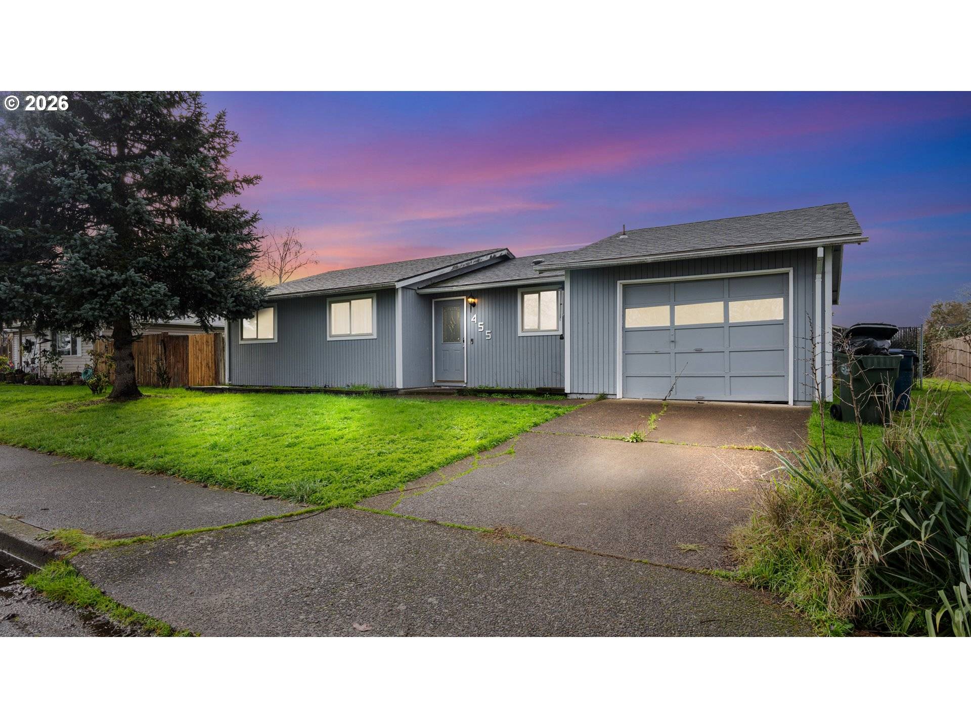 Junction City, OR 97448,455 CRONA ST