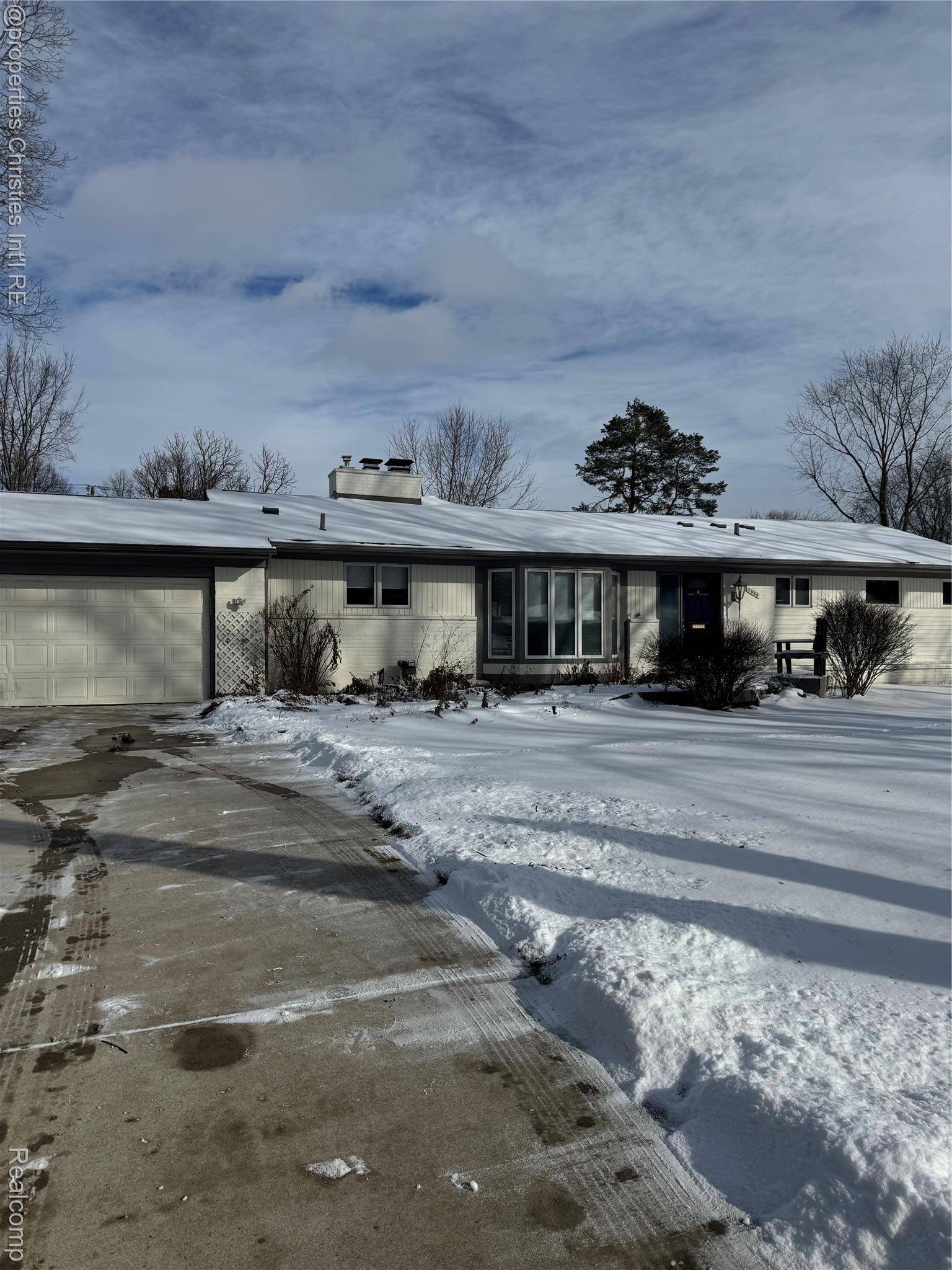 Bloomfield Hills, MI 48301,2820 Heathfield RD