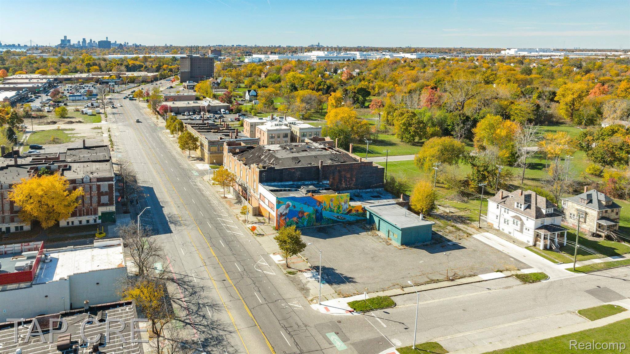14241 E JEFFERSON AVE, Detroit, MI 48215