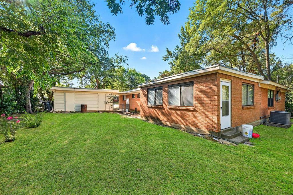 Fort Worth, TX 76109,3512 Park Ridge Boulevard