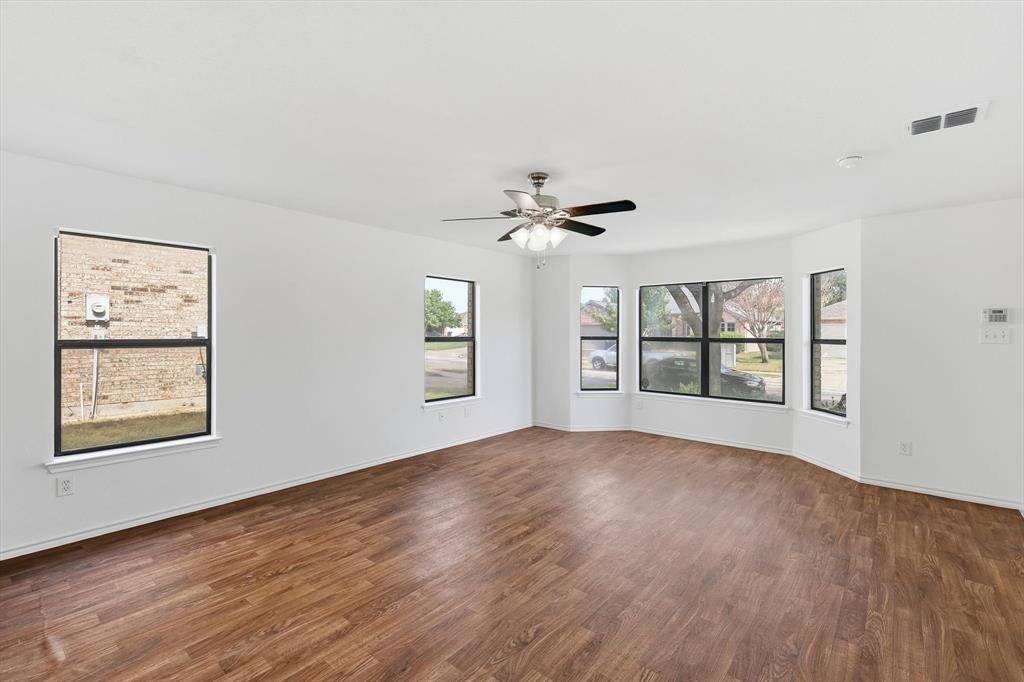 Arlington, TX 76002,7604 Amsterdam Lane