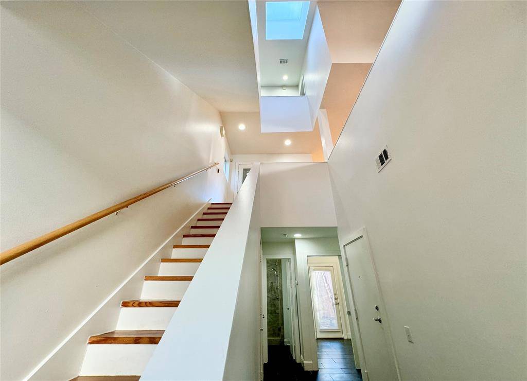 Dallas, TX 75204,4214 Swiss Avenue #L