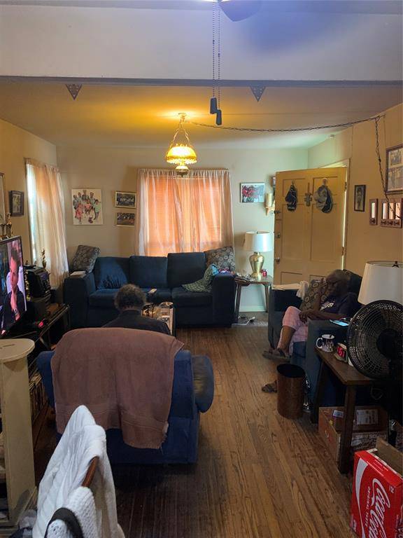 Dallas, TX 75217,8246 Marvel Drive