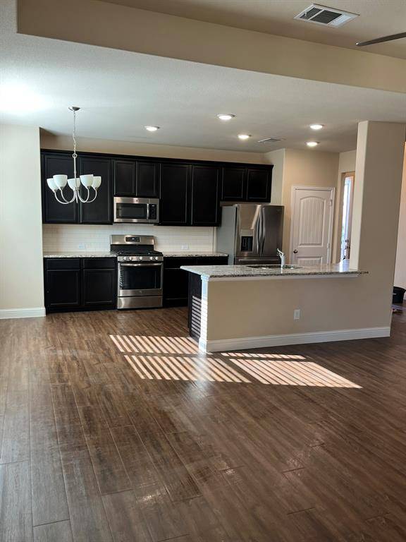 Sanger, TX 76266,8 Pleasant Valley