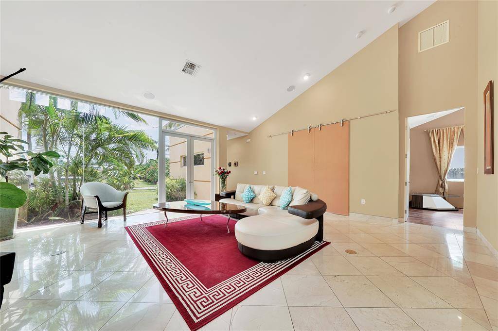 Fort Lauderdale, FL 33312,2631 Okeechobee Ln