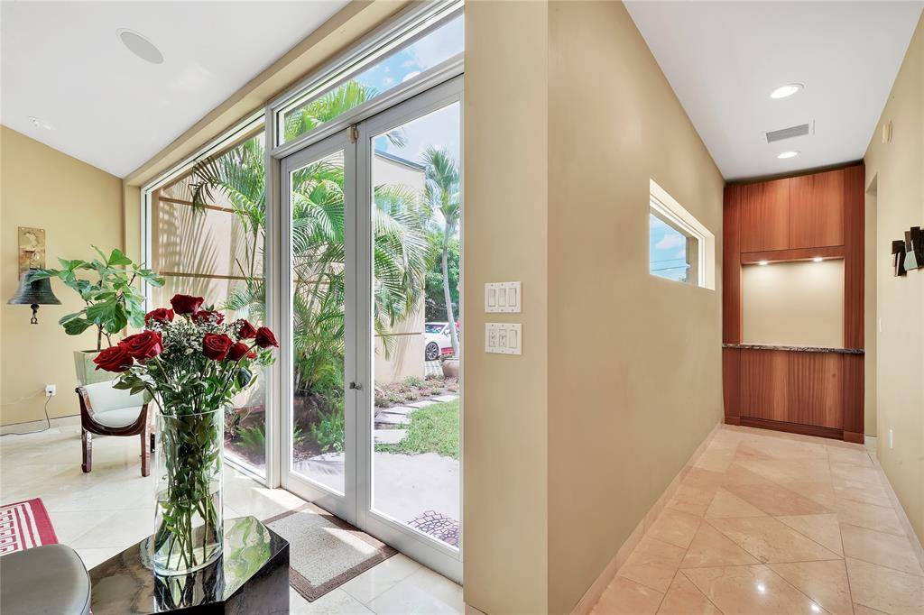 Fort Lauderdale, FL 33312,2631 Okeechobee Ln