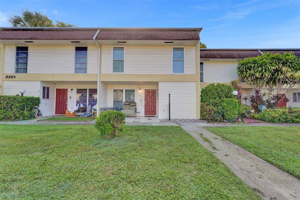 Hollywood, FL 33021,3301 RALEIGH ST #4B