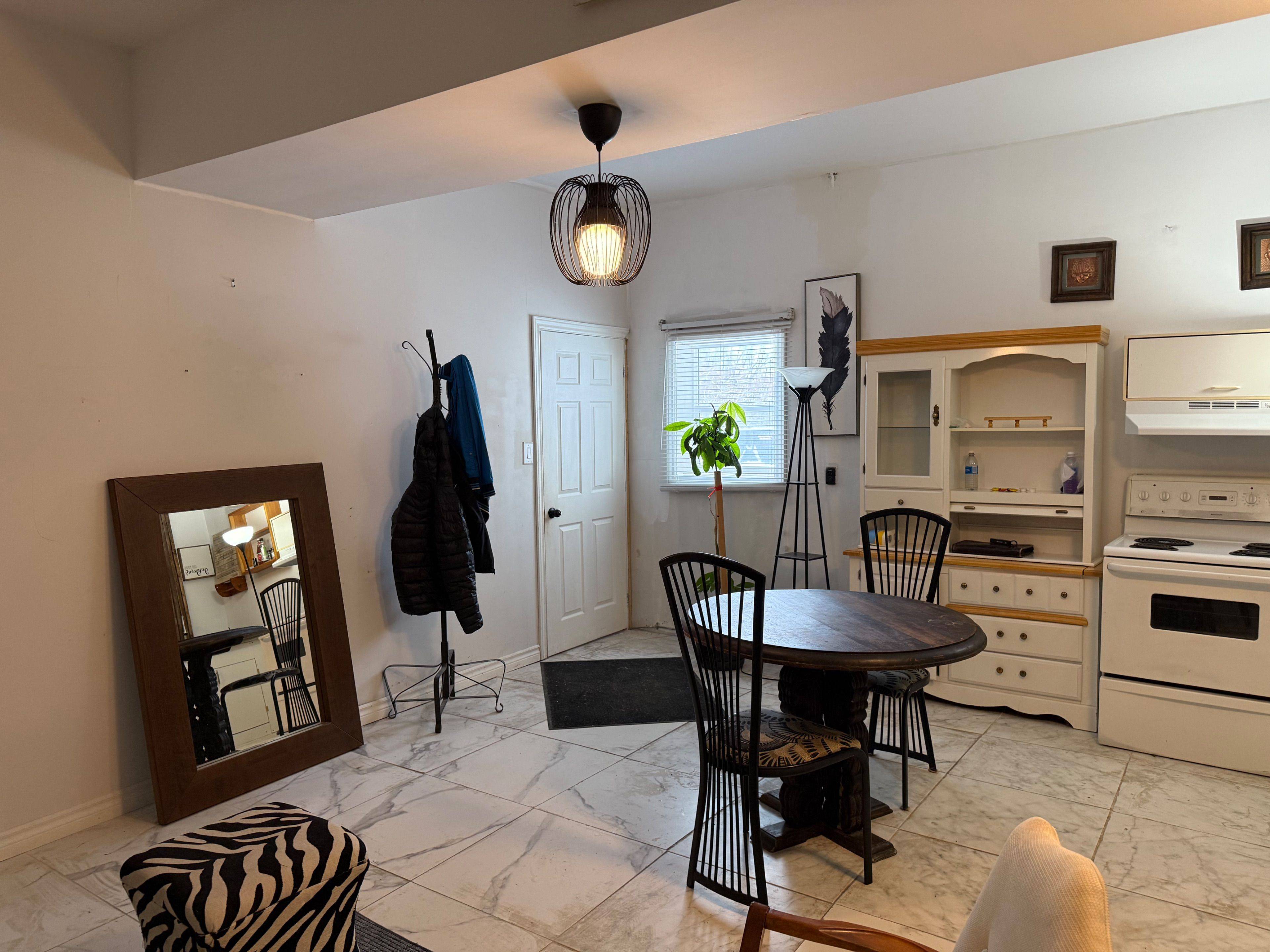 Port Colborne, ON L3K 3V7,239 MAIN ST W #3