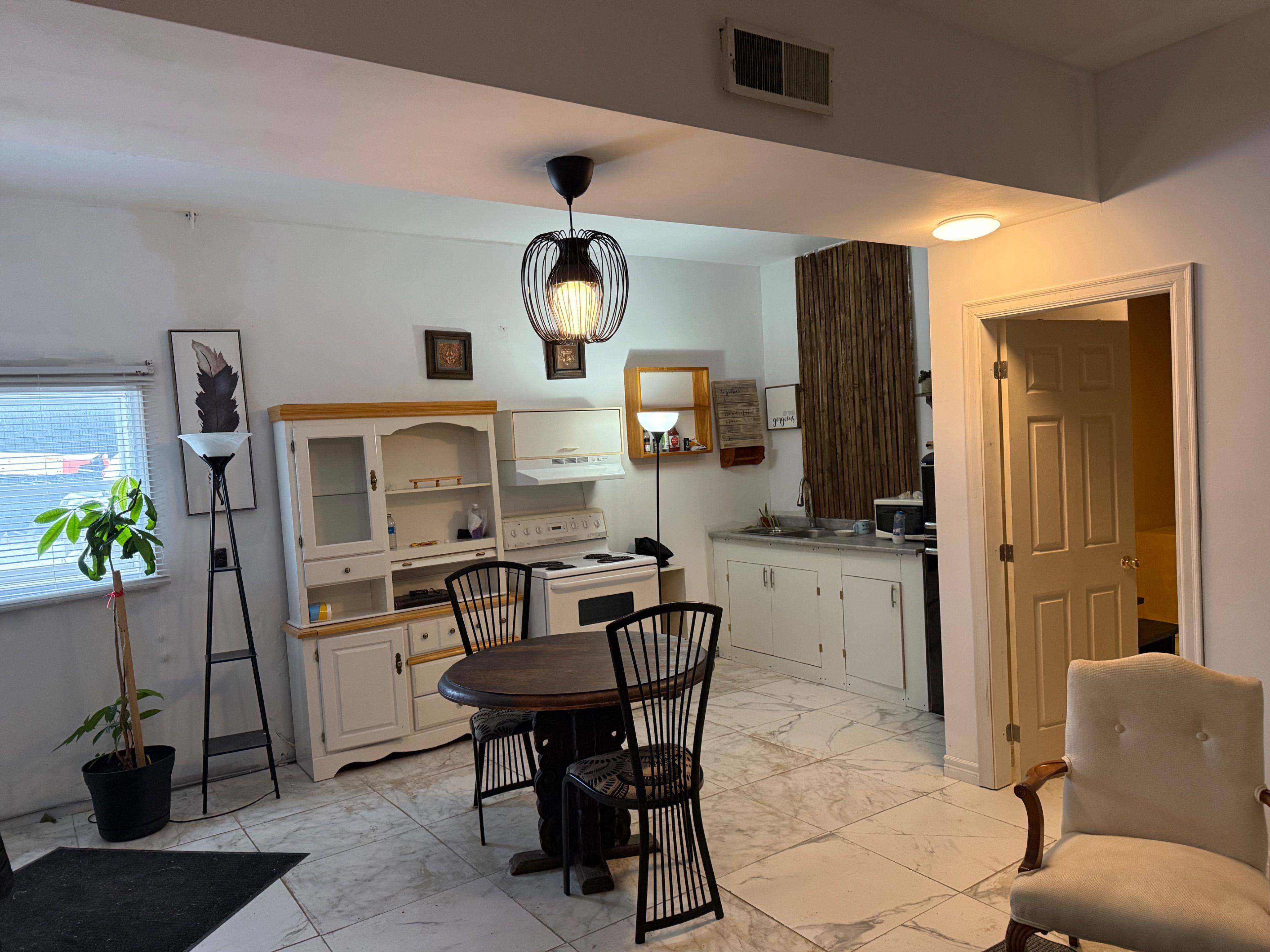 Port Colborne, ON L3K 3V7,239 MAIN ST W #3