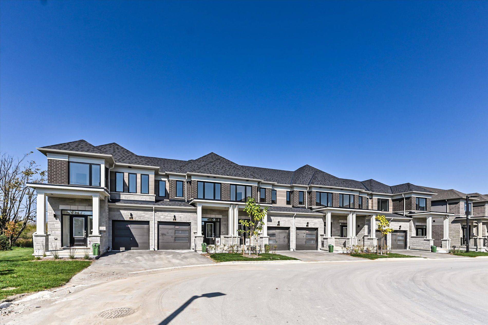 Kawartha Lakes, ON K9V 0T2,33 Hickey LN