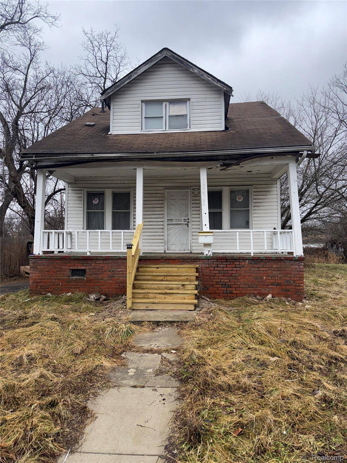 Detroit, MI 48219,18486 Trinity ST