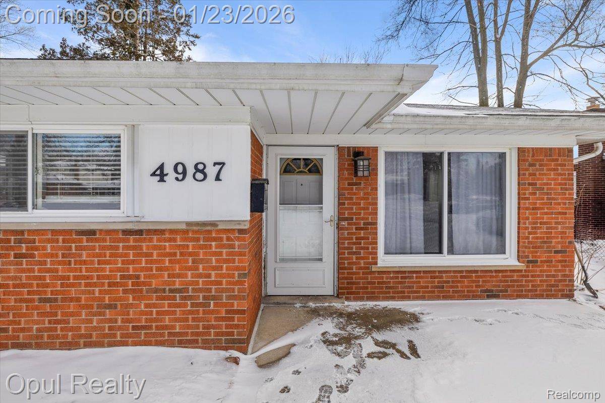 Dearborn Heights, MI 48125,4987 Roosevelt BLVD