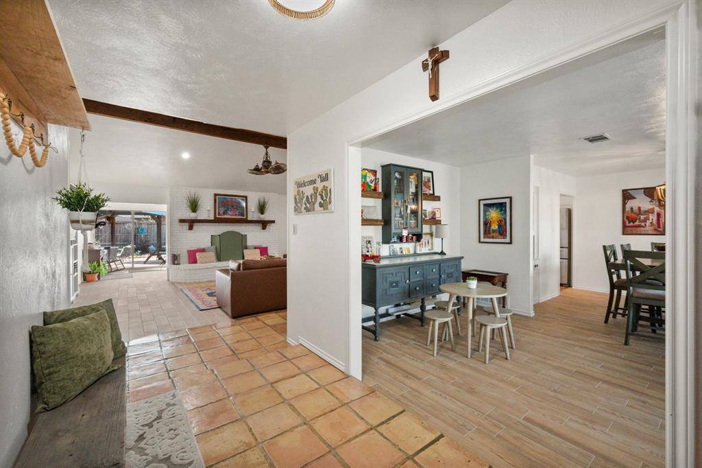 Arlington, TX 76013,4508 Hillside Drive