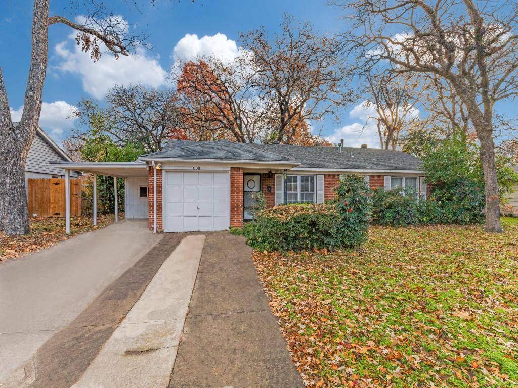 River Oaks, TX 76114,800 Thersa Drive