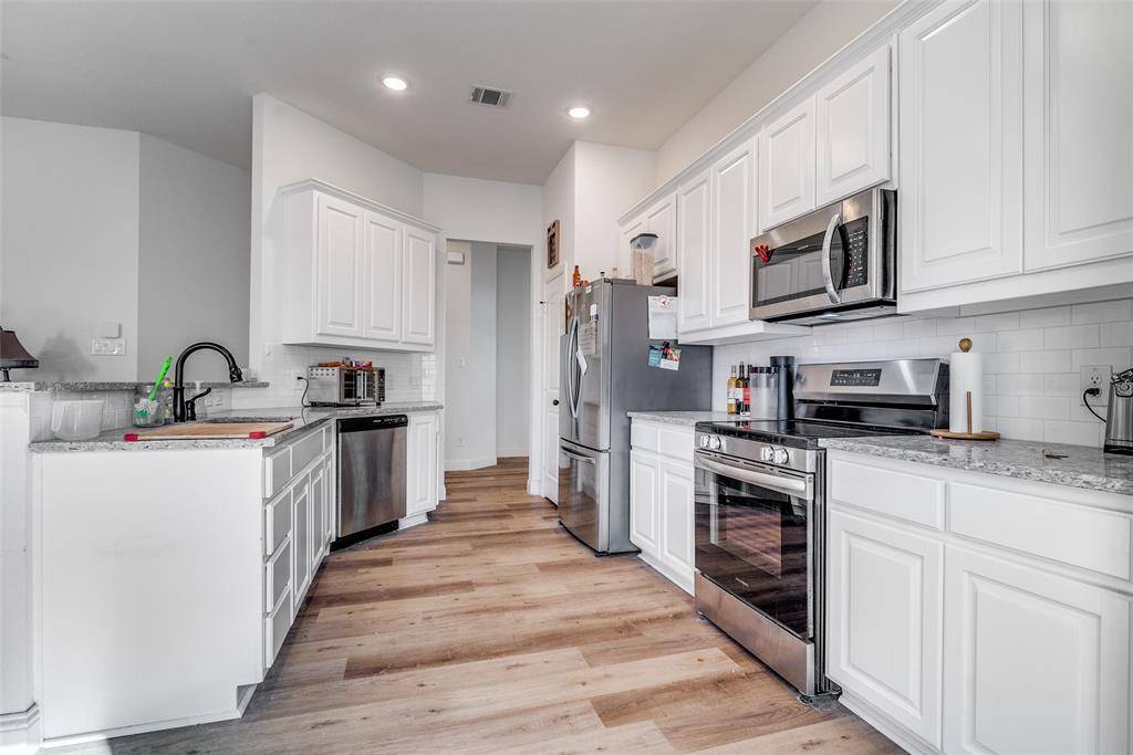 Cleburne, TX 76033,1402 Dry Creek Drive