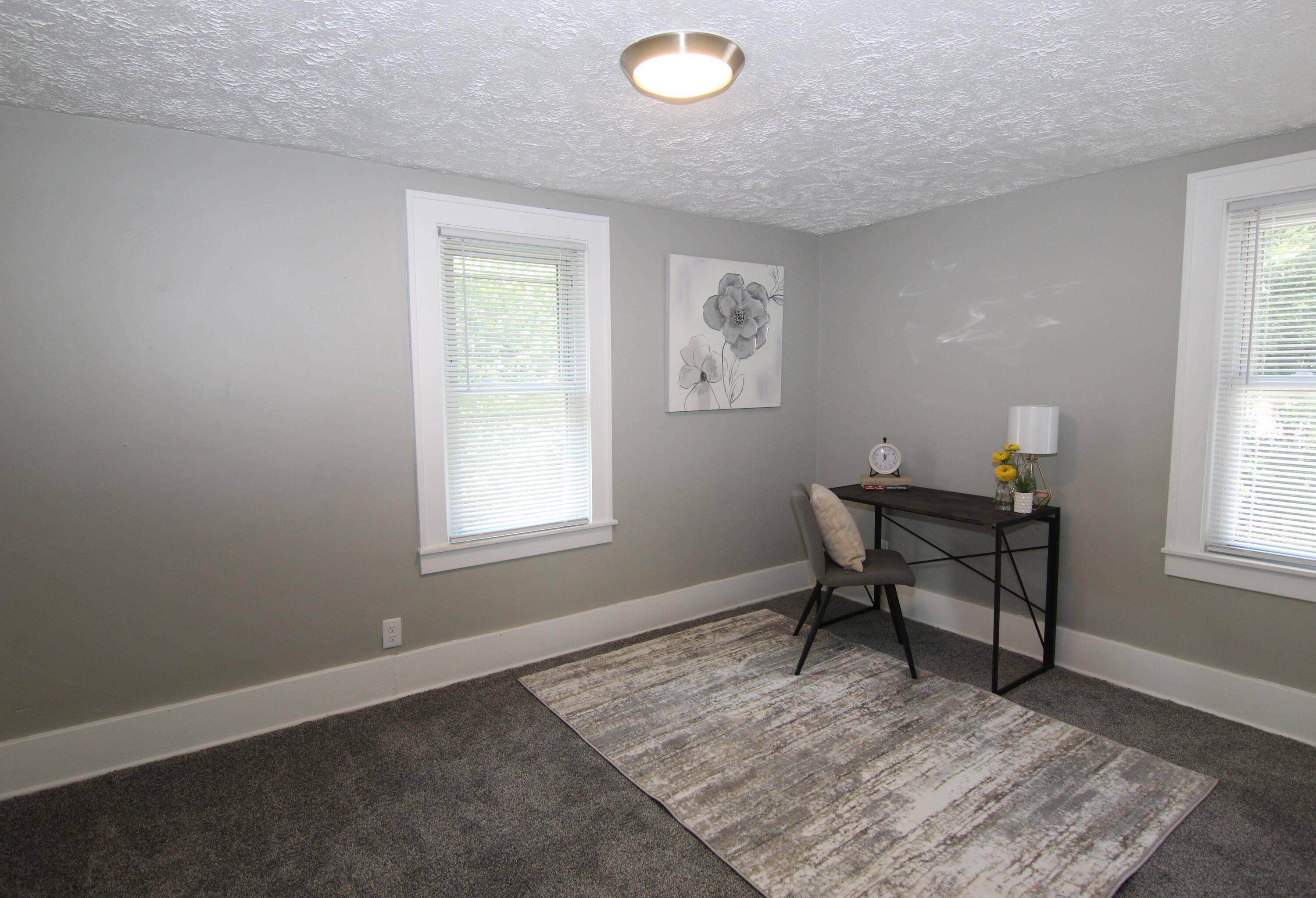 Kalamazoo, MI 49048,905 Cooper AVE