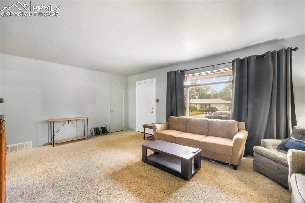 Colorado Springs, CO 80911,217 Steven DR